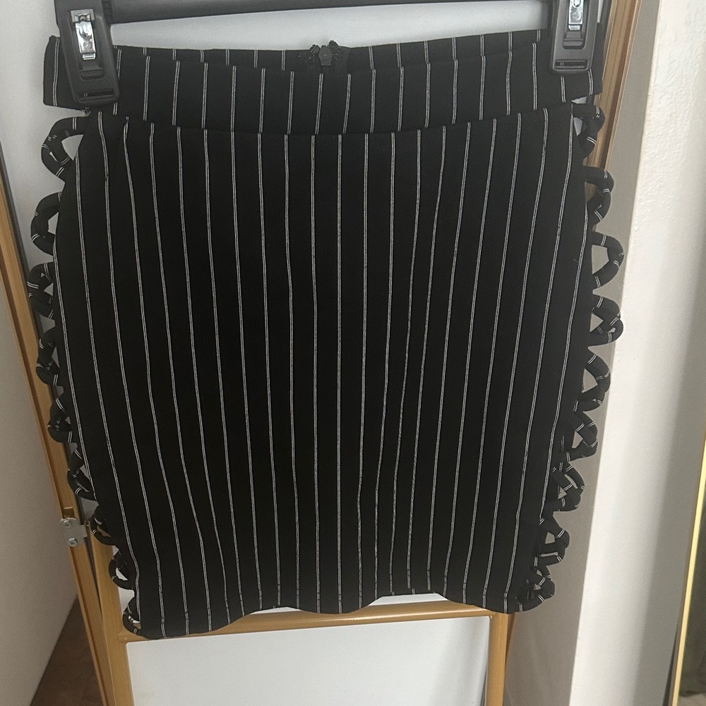 Skirt set Black and White Striped Skirt with Side details